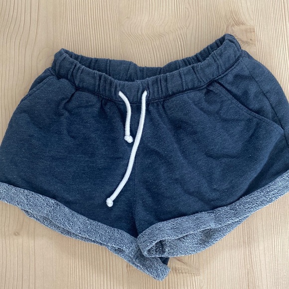 H&M shorts - Picture 1 of 2